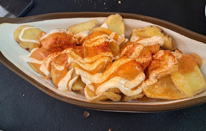 Patatas bravas